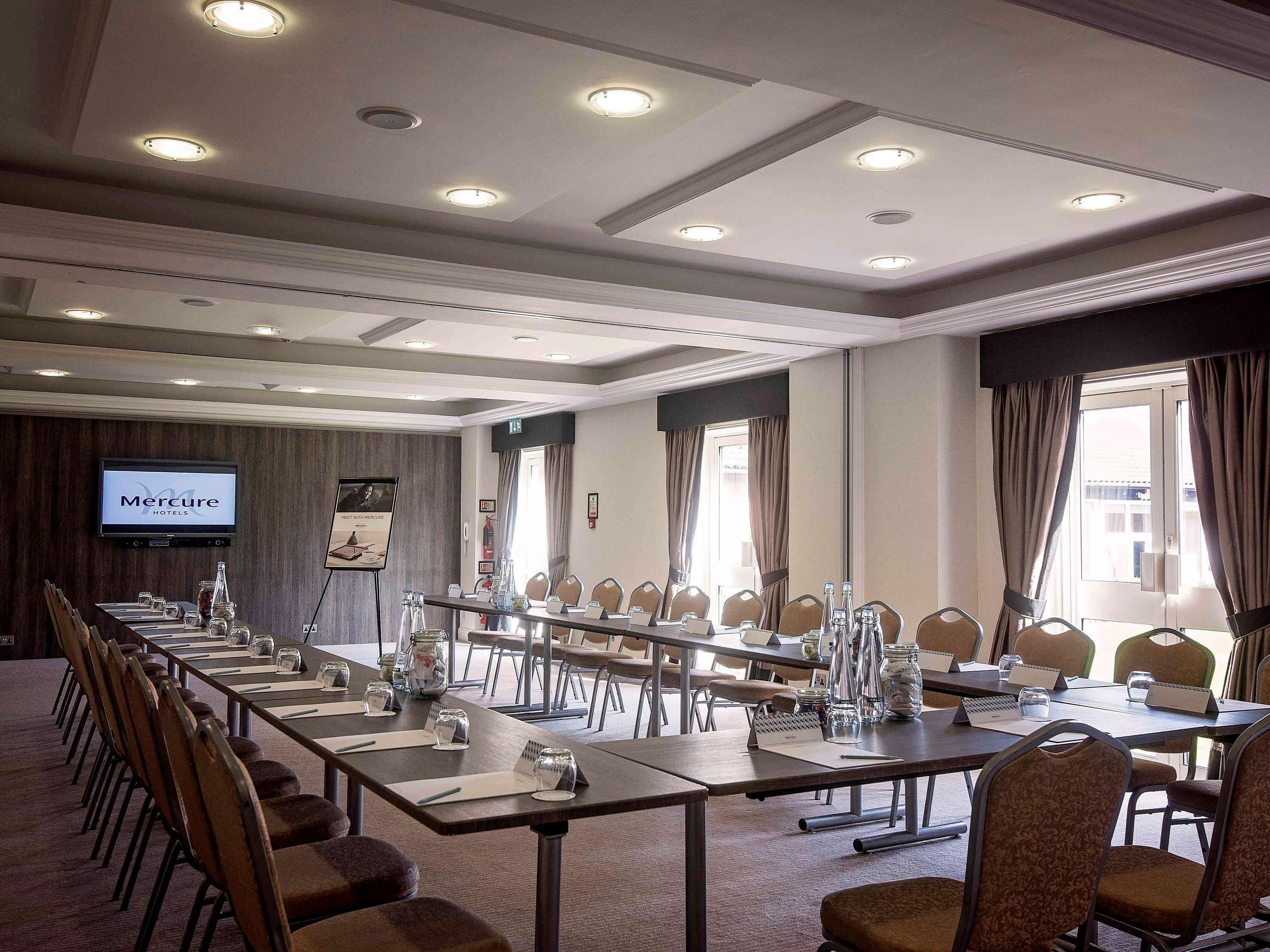 Mercure Milton Keynes Hotel Eksteriør bilde